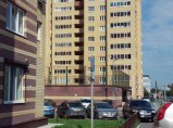 Трехкомнатная квартира на Самарцева / Тюмень